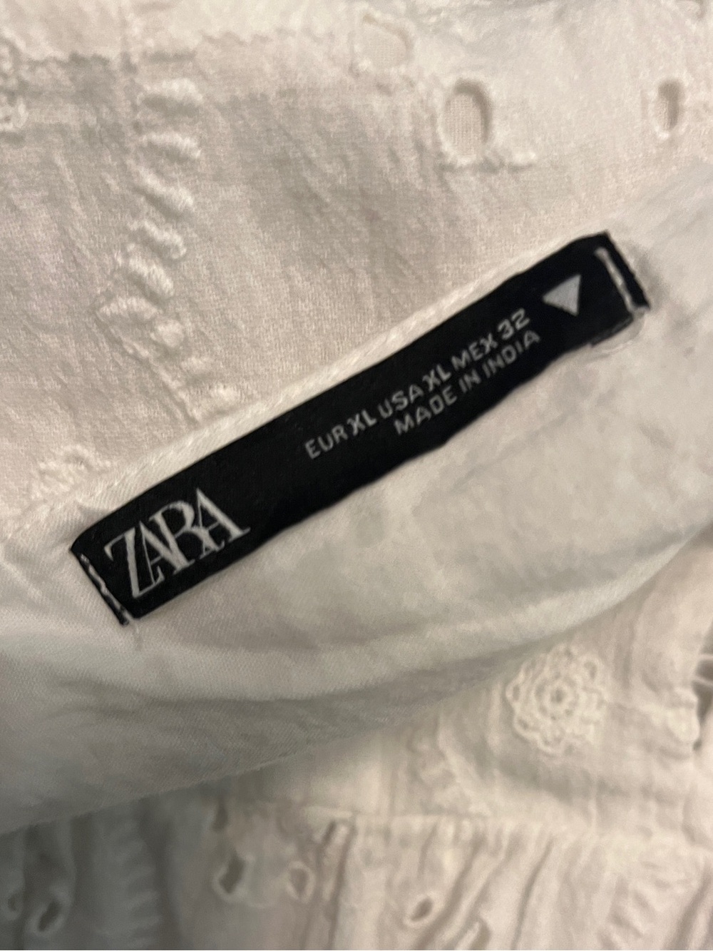 Sz XL Zara White Eyelet Vneck Long Sleeve Mini Dress - Picture 16 of 16